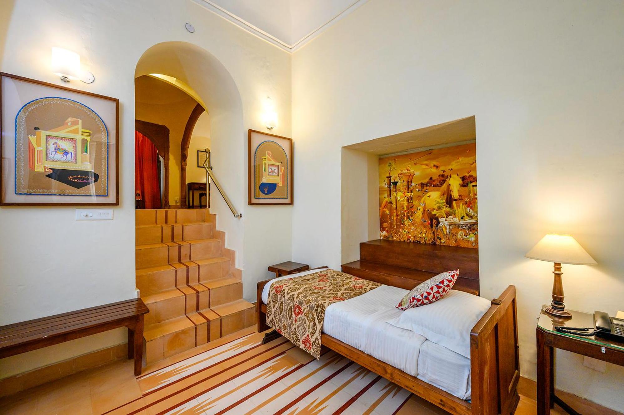 นีมรานา ติชรา ฟอร์ต พาเลซ Hotel Tijara ภายนอก รูปภาพ